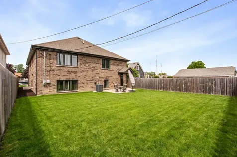 10507 Oxford Avenue Chicago Ridge IL 60415