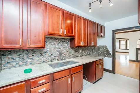 11127 South Homewood Avenue Chicago IL 60643