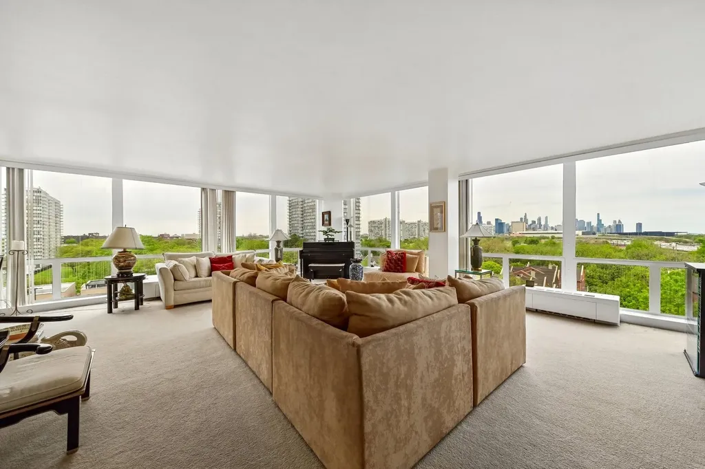 601 East 32nd Street Chicago IL 60616