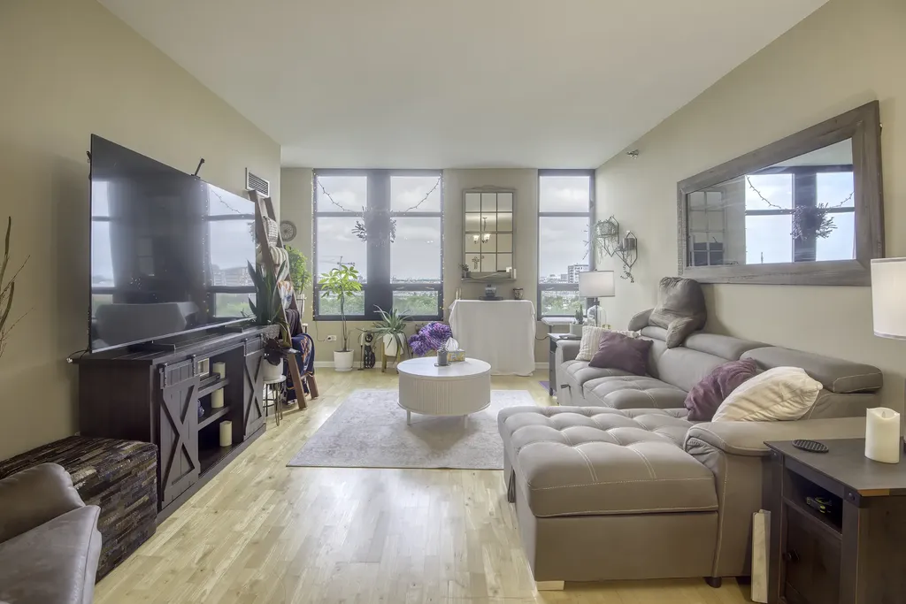 1255 South State Street Chicago IL 60605