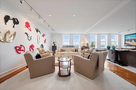 219 East Lake Shore Drive Chicago IL 60611