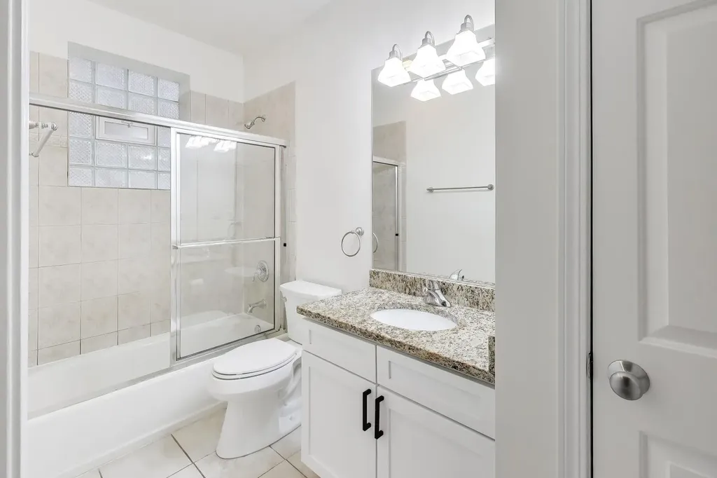 2031 West Augusta Boulevard Chicago IL 60622