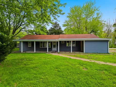 4924 North Wendorf Road Monroe Center IL 61052
