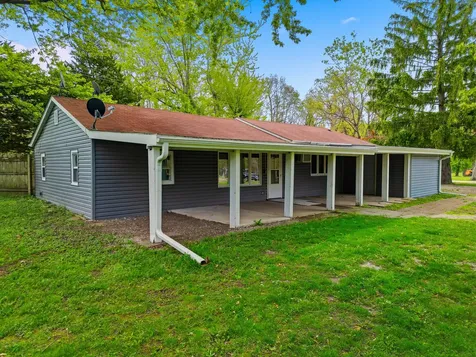 4924 North Wendorf Road Monroe Center IL 61052