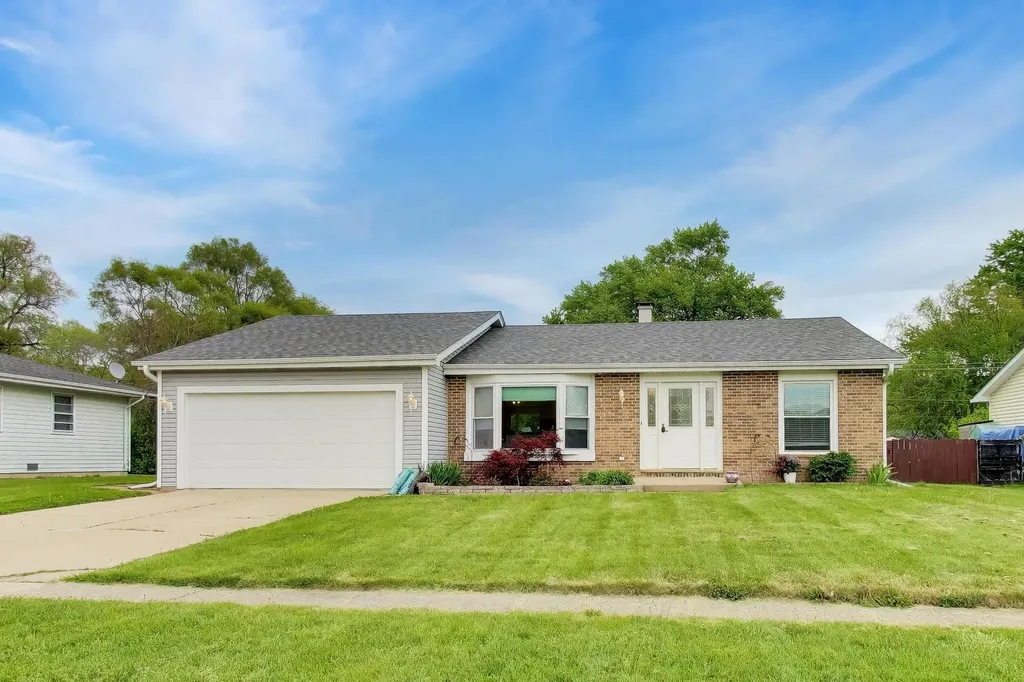 1410 North Scully Drive Mchenry IL 60050