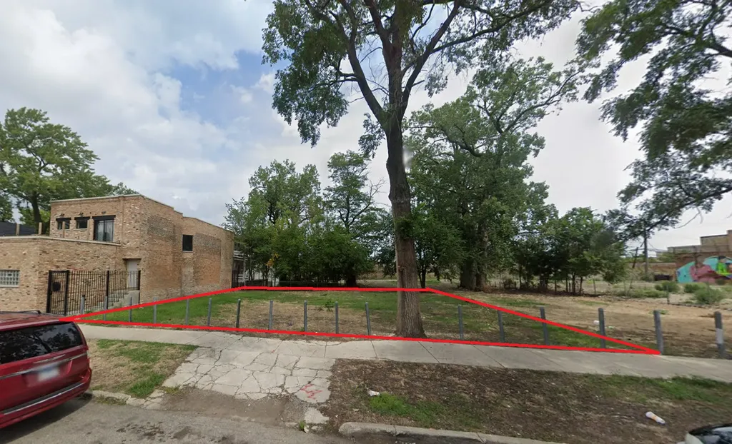 3352 West Carroll Avenue Chicago IL 60624