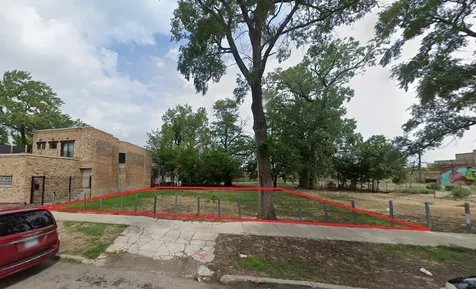 3352 West Carroll Avenue Chicago IL 60624