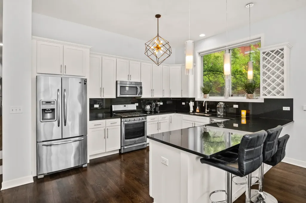 1500 West Grand Avenue Chicago IL 60642