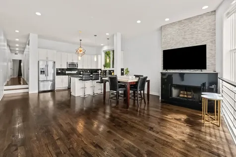 1500 West Grand Avenue Chicago IL 60642