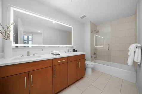 850 North Lake Shore Drive Chicago IL 60611