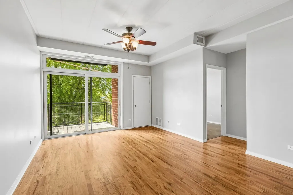 974 West 35th Place Chicago IL 60609