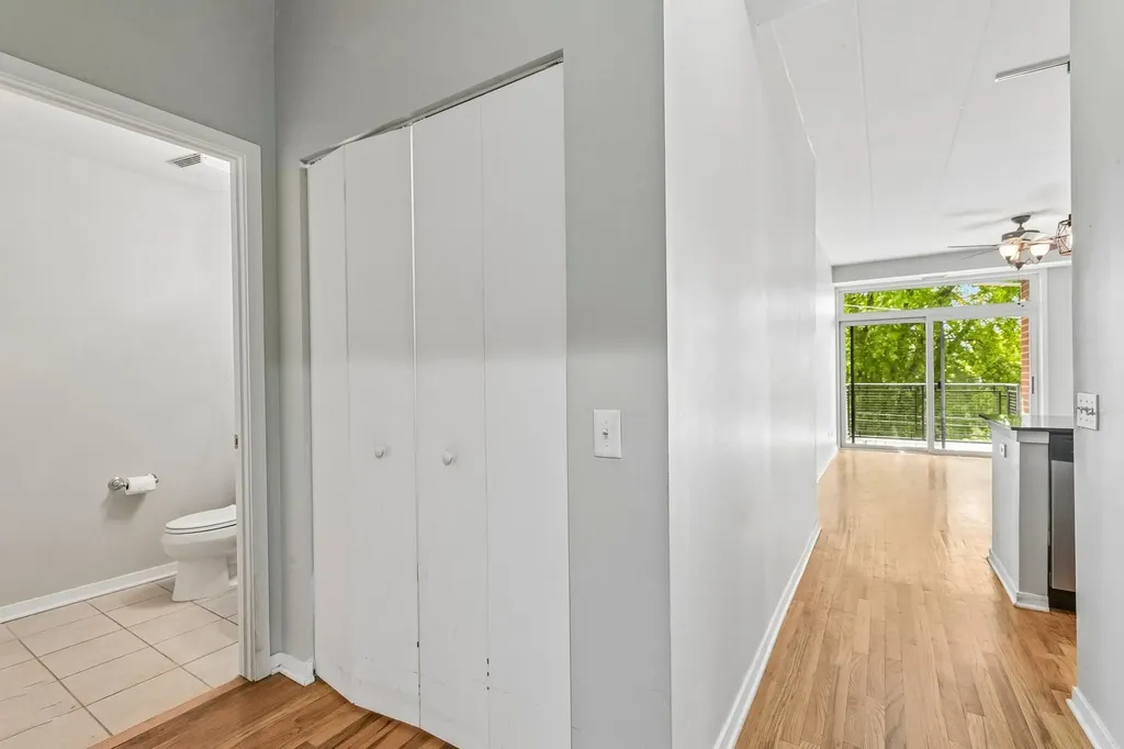 974 West 35th Place Chicago IL 60609