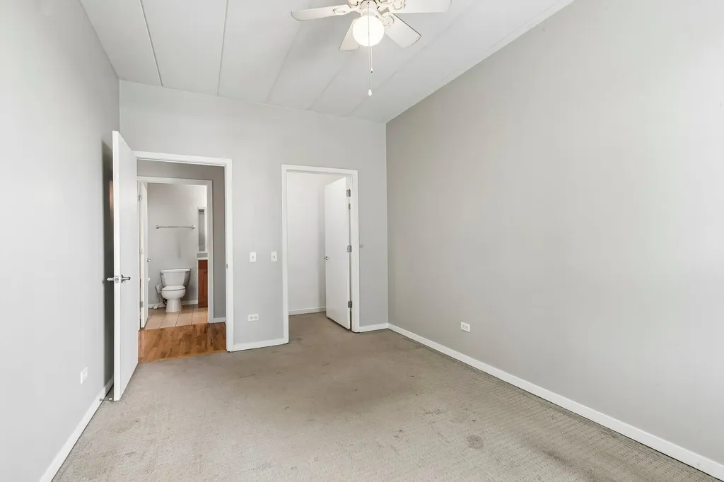 974 West 35th Place Chicago IL 60609
