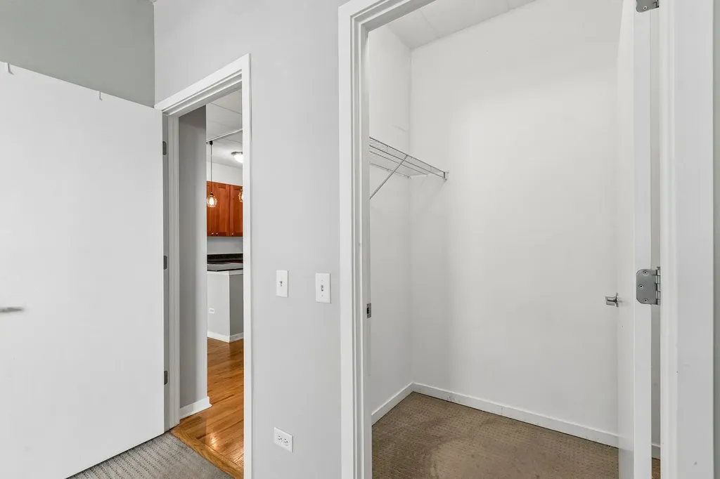 974 West 35th Place Chicago IL 60609