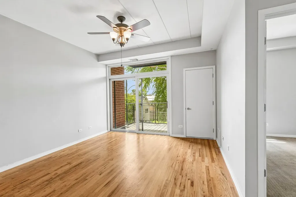 974 West 35th Place Chicago IL 60609