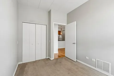 974 West 35th Place Chicago IL 60609