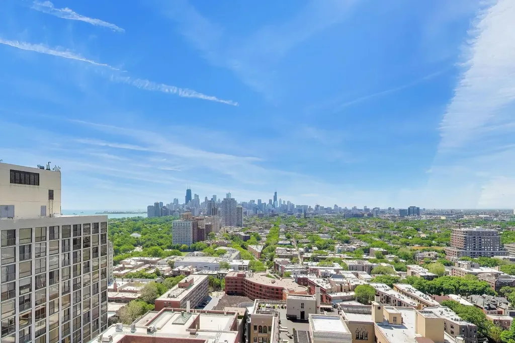 2400 North Lakeview Avenue Chicago IL 60614
