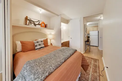 2400 North Lakeview Avenue Chicago IL 60614