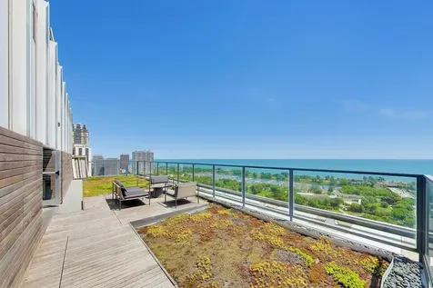 2400 North Lakeview Avenue Chicago IL 60614