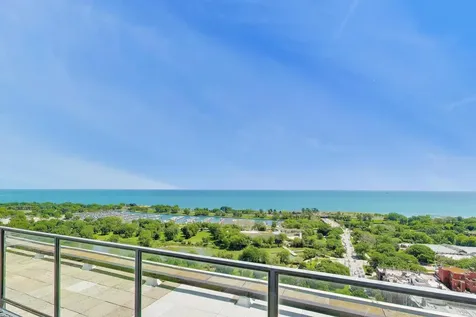 2400 North Lakeview Avenue Chicago IL 60614