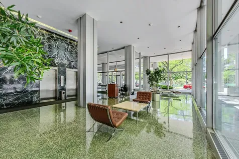 2400 North Lakeview Avenue Chicago IL 60614