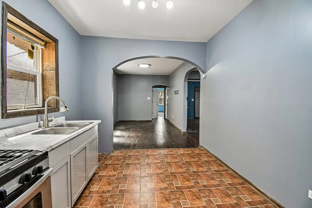 1653 North Mason Avenue Chicago IL 60639