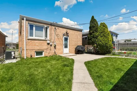 6117 West 83rd Street Burbank IL 60459