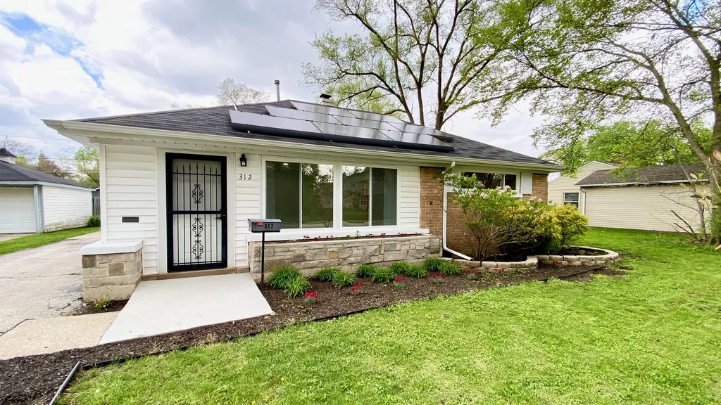 312 Nassau Street Park Forest IL 60466