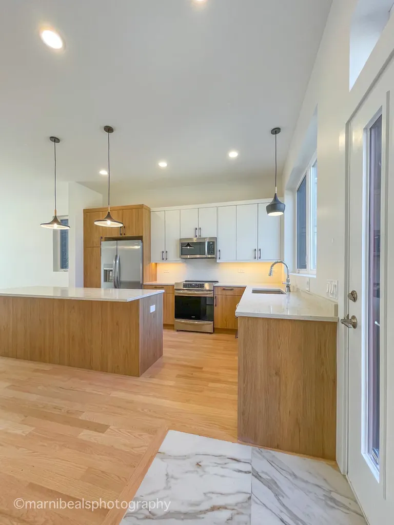 6320 South Champlain Avenue Chicago IL 60637