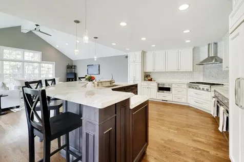 1212 West Clarendon Road Arlington Heights IL 60004
