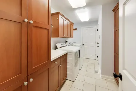 1212 West Clarendon Road Arlington Heights IL 60004