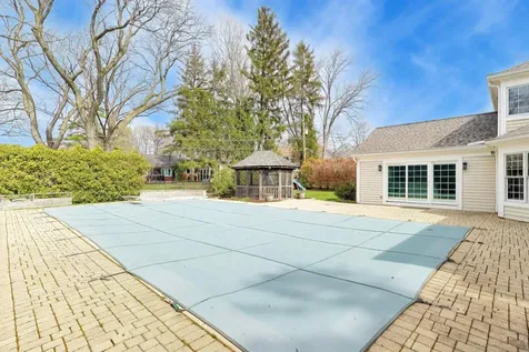 1212 West Clarendon Road Arlington Heights IL 60004