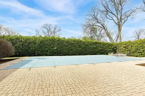 1212 West Clarendon Road Arlington Heights IL 60004