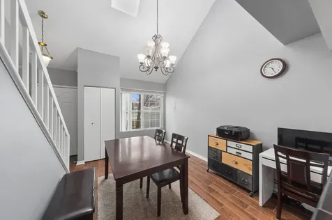 445 Le Parc Circle Buffalo Grove IL 60089