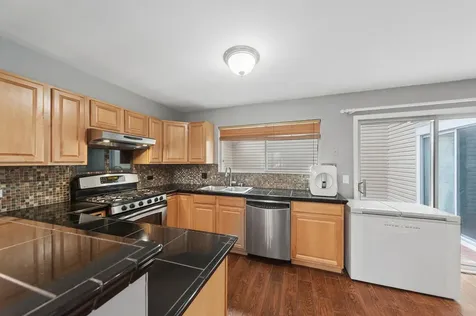 445 Le Parc Circle Buffalo Grove IL 60089