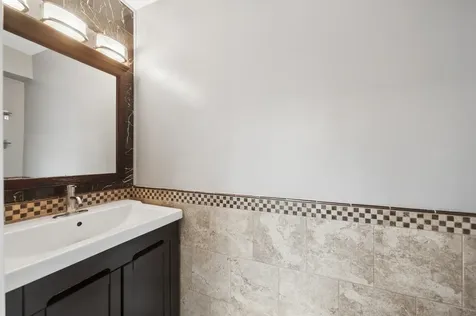 445 Le Parc Circle Buffalo Grove IL 60089