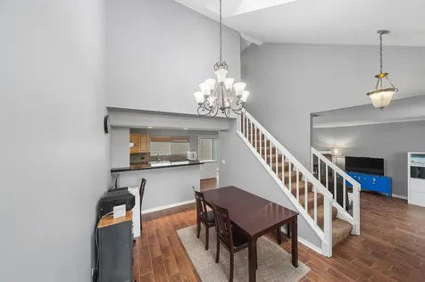 445 Le Parc Circle Buffalo Grove IL 60089
