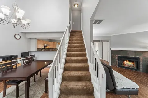 445 Le Parc Circle Buffalo Grove IL 60089