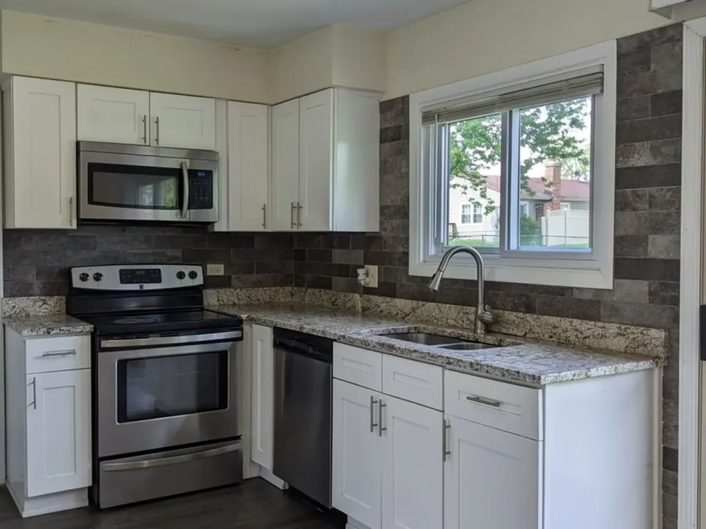 508 Bristol Lane Schaumburg IL 60194