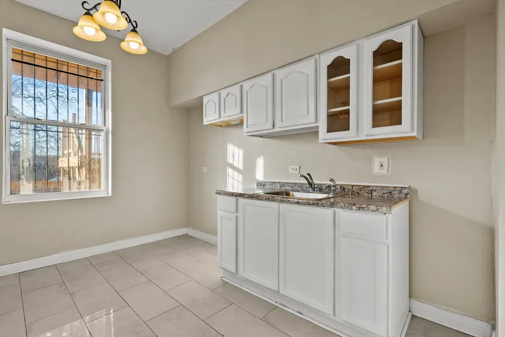 5618 South Prairie Avenue Chicago IL 60637