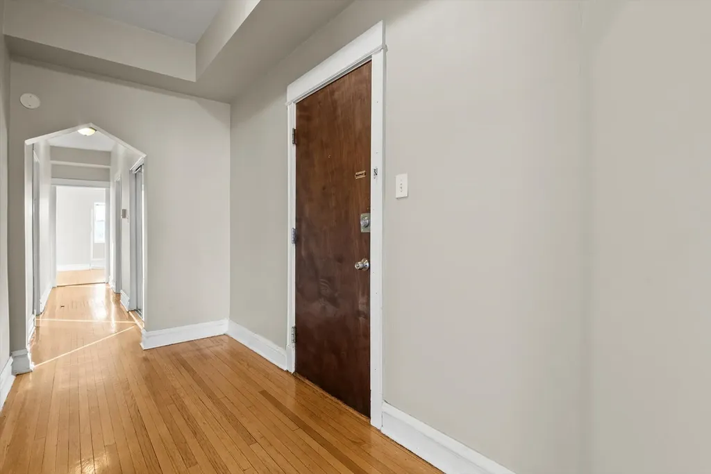 5618 South Prairie Avenue Chicago IL 60637