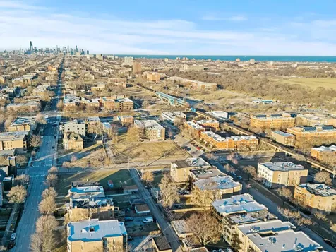 5618 South Prairie Avenue Chicago IL 60637