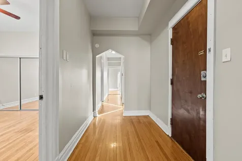 5618 South Prairie Avenue Chicago IL 60637