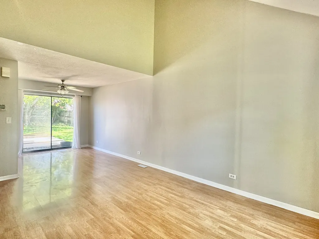 3302 Acorn Court Aurora IL 60504