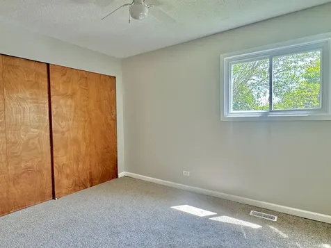 3302 Acorn Court Aurora IL 60504