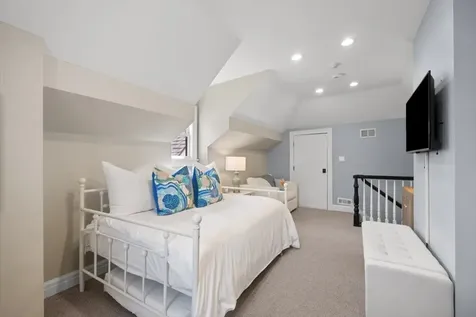 1482 Edgewood Lane Winnetka IL 60093