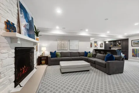 1482 Edgewood Lane Winnetka IL 60093