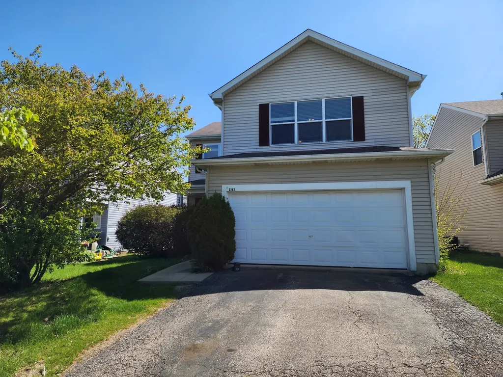 2263 North Arapahoe Trail Round Lake Heights IL 60073