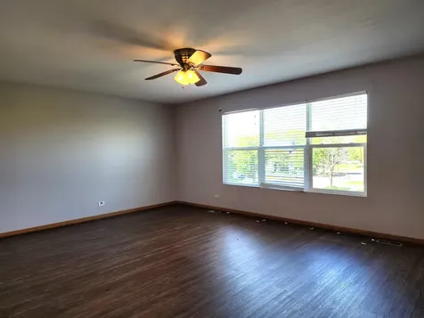 2263 North Arapahoe Trail Round Lake Heights IL 60073