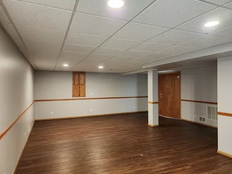2263 North Arapahoe Trail Round Lake Heights IL 60073